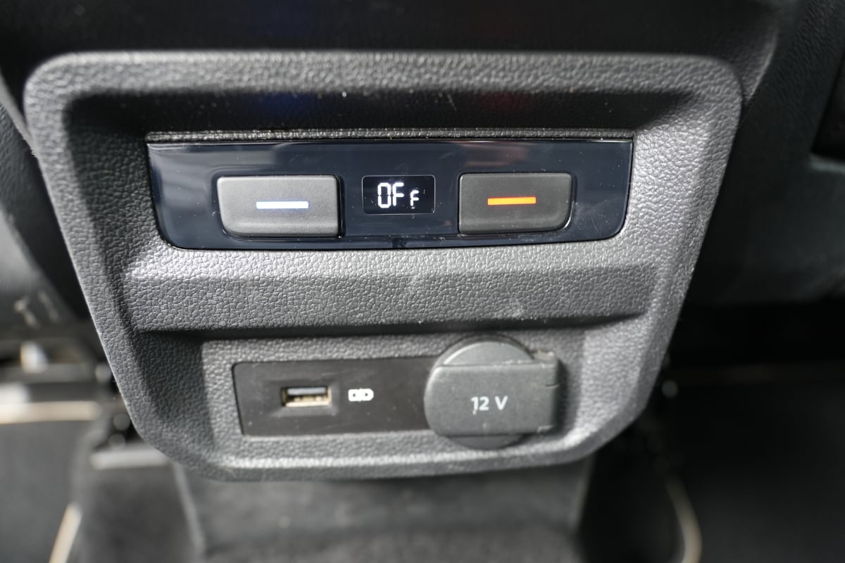 Volkswagen Tiguan II 2.0 TDI 150 BLACK R-LINE DSG7 — 40
