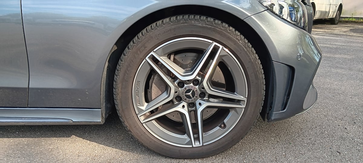 Mercedes-Benz Classe C Coupé 300 CDi 2.0 CDI Pack AMG 4MATIC 245 cv — 24