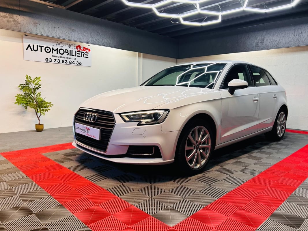 Audi Audi A3 (3e Generation) Sportback Série 3 Phase 2 1.6 TDI 116cv - Boîte auto - Distribution OK – Finition Sport — 1