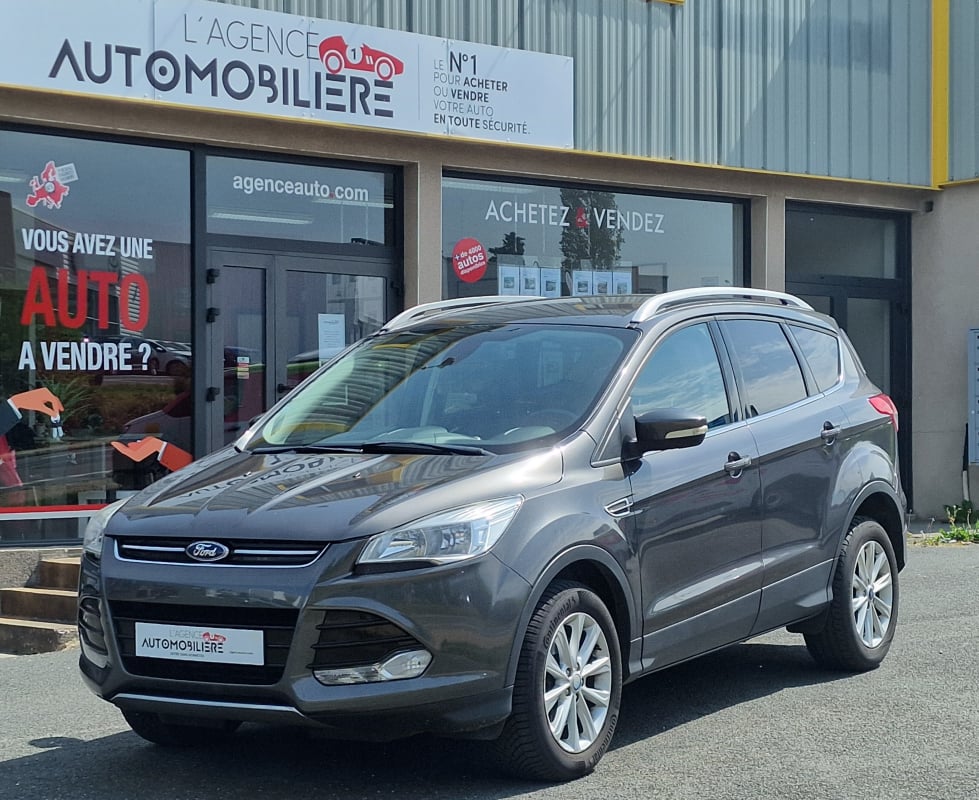 Ford Kuga 2.0 TDCI 16V 4x2 150 CH TITANIUM suivi Ford/distribution OK — 1