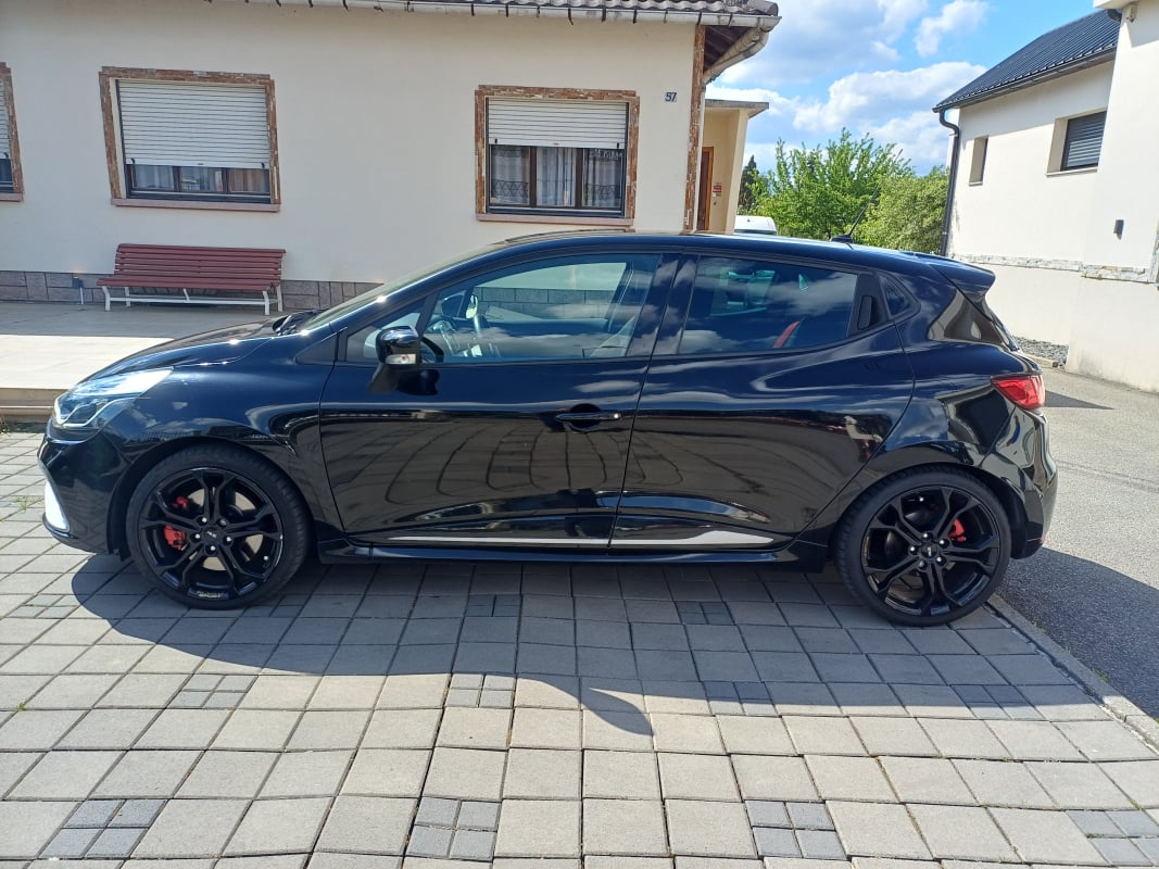 Renault Clio IV RS CUP 200 CH EDC — 2