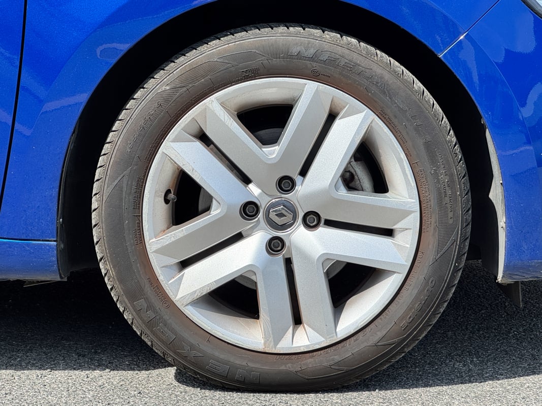 Renault Clio V 1.6 E-Tech 140ch Business - SUIVI COMPLET RENAULT — 40