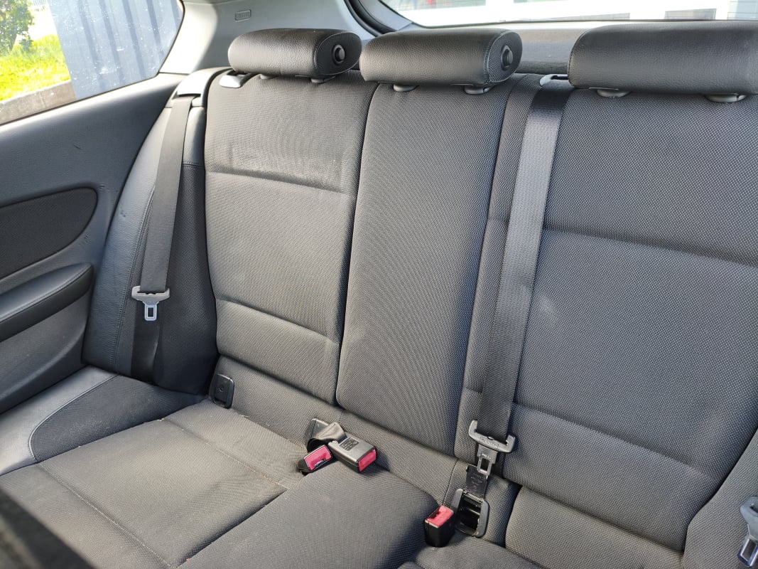 BMW Série 1 118D 143CH PREMIERE 3P (E81) - MOTEUR A CHAINE — 20