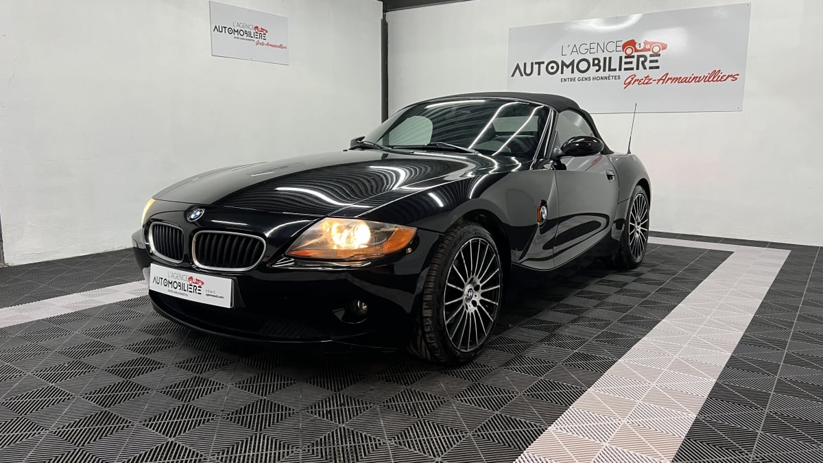 BMW Z4 Roadster 2.2i 170ch Roadster boite auto suivi complet