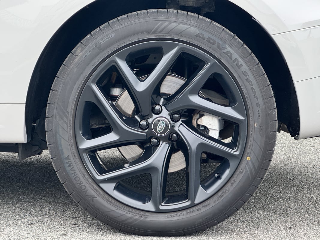 Land Rover Range Rover Sport 3.0 P460e 460ch PHEV Dynamic SE SWB — 40