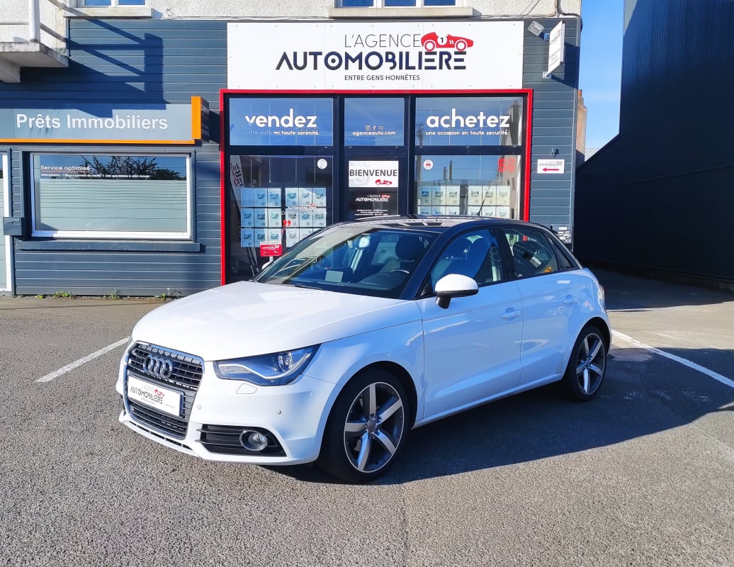 Audi A1 1.6 TDi 105 ch BVM5 Ambition (Distri faite) — 1