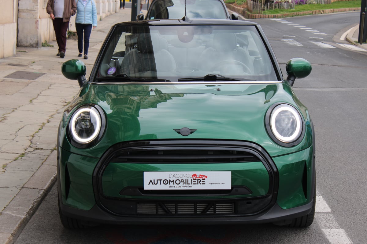 Mini Mini 1.5 135 COOPER CLASSIC DCT BVA ( Affichage tête haute, Carplay, Caméra de recul ... ) — 2