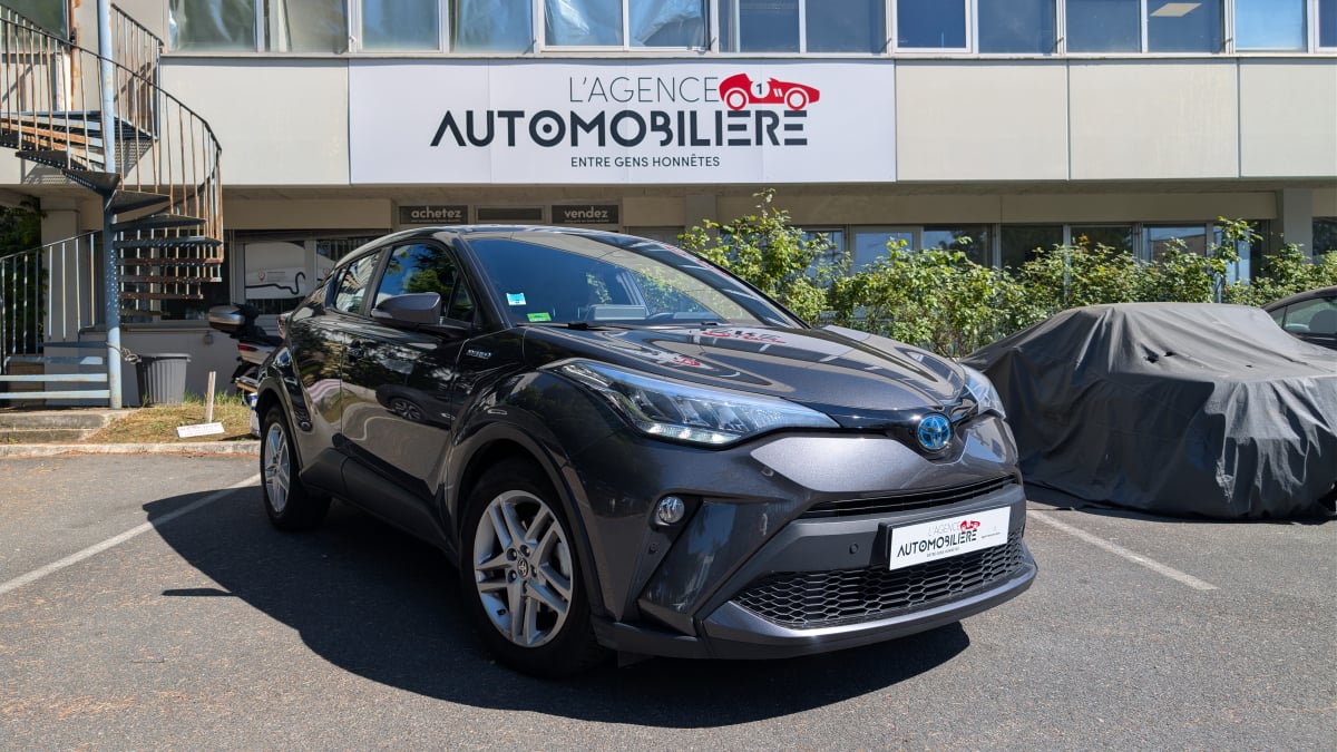 Toyota C-HR Phase 2 1.8 VVT-i 16V 122H CVT 99 cv Boîte auto — 1