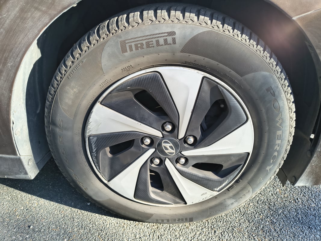 Hyundai IONIQ 1.6 GDi 141 hybrid DCT6 — 26