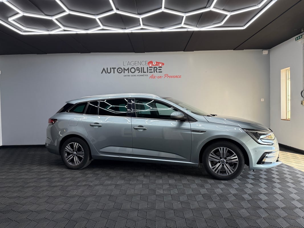 Renault Megane Estate E-TECH PLUG-IN HYBRID 1.6i SCE 160 Ch - SUIVI COMPLET RENAULT - GARANTIE 6 MOIS — 2