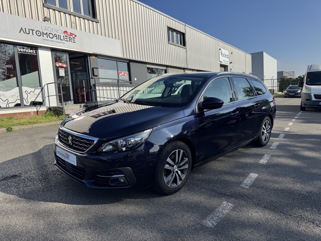 Peugeot 308 SW ALLURE 130 CH EAT8 — 1