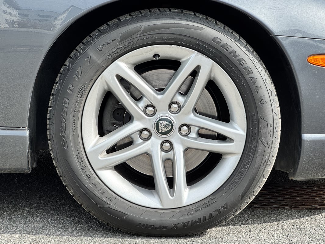 Jaguar XK8 X100 Coupe 4.2 V8 BA — 40