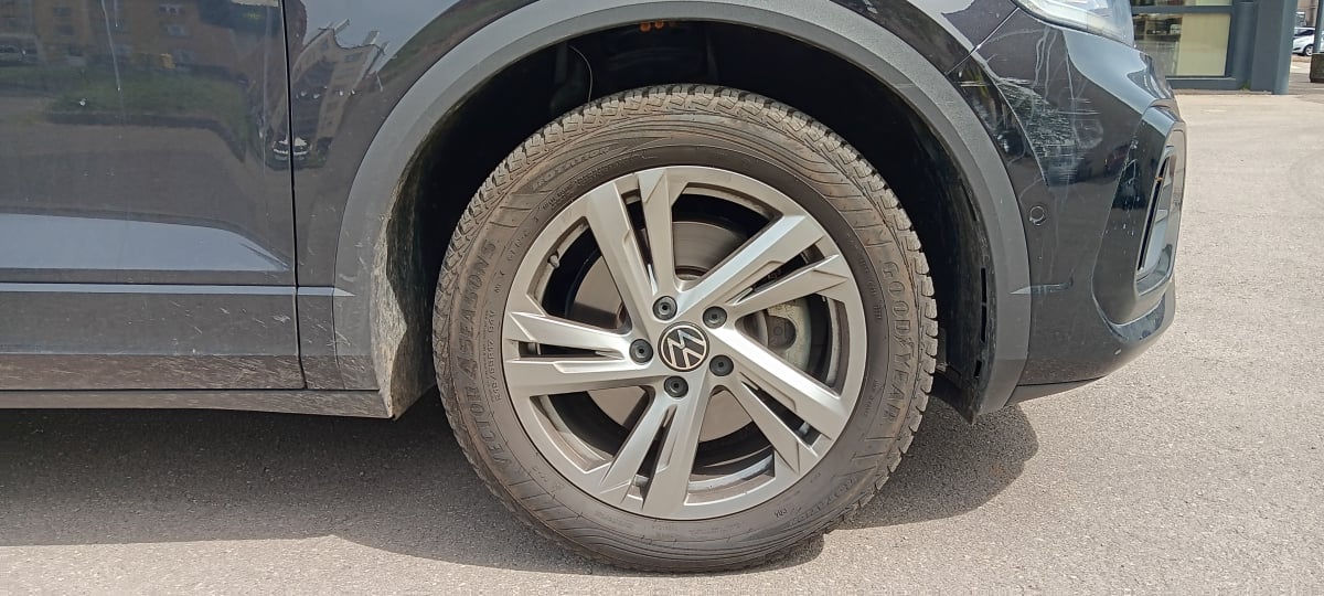 Volkswagen T-roc R-line 2.0 TDI 16V DSG7 150 cv — 26