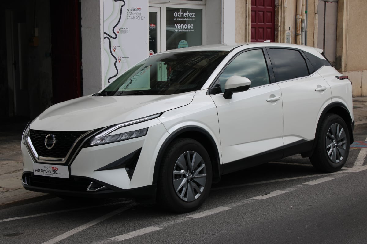 Nissan Qashqai GENERATION-III 1.3 140 HYBRID MHEV VISIA 2WD ( Entretien NISSAN, Carplay, Radar Arr ... )