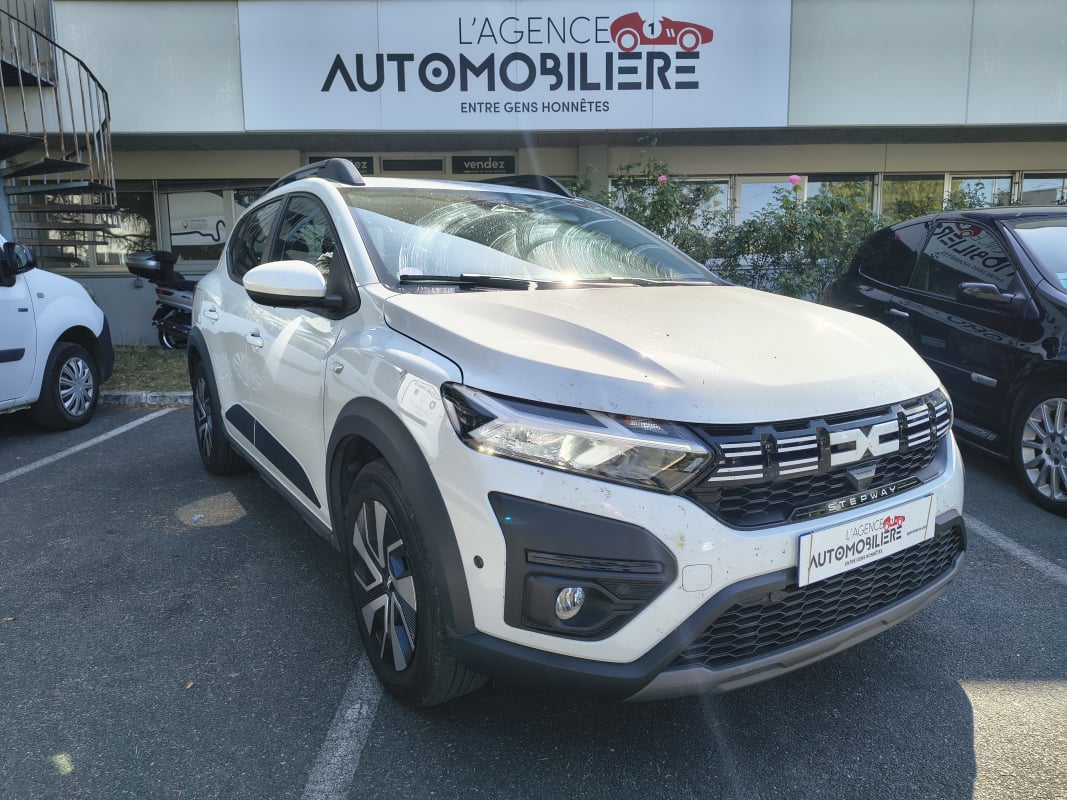 Dacia Sandero III Stepway 1.0 TCe CVT 90 cv Expression — 1