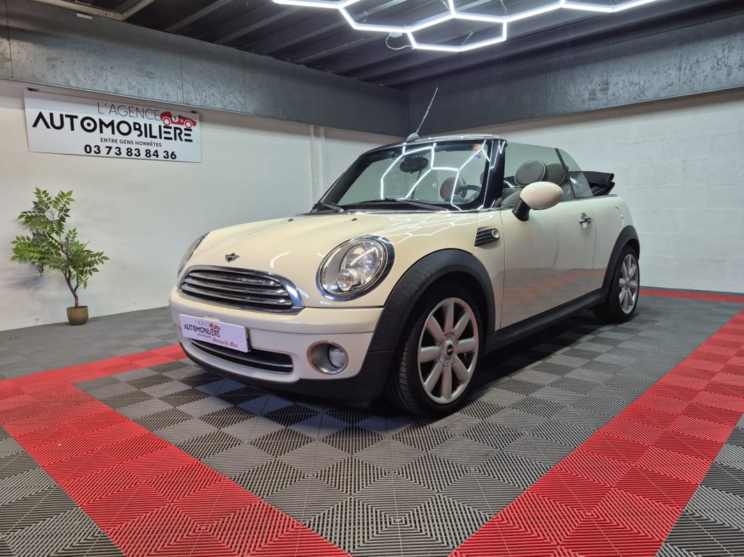 Mini Mini Cabriolet LCI Cooper 1.6 i 16V Steptronic 122 cv — 1