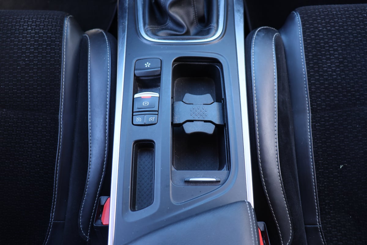 Renault Megane IV 1.6 DCi 130 Intens BVM6 (Caméra, GPS, Éclairage d'ambiance) — 38