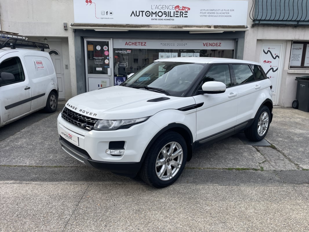 Land Rover Range Rover Evoque 2.2 eD4 DPF 2WD 150 cv Pure - Attelage Distribution à jour — 1