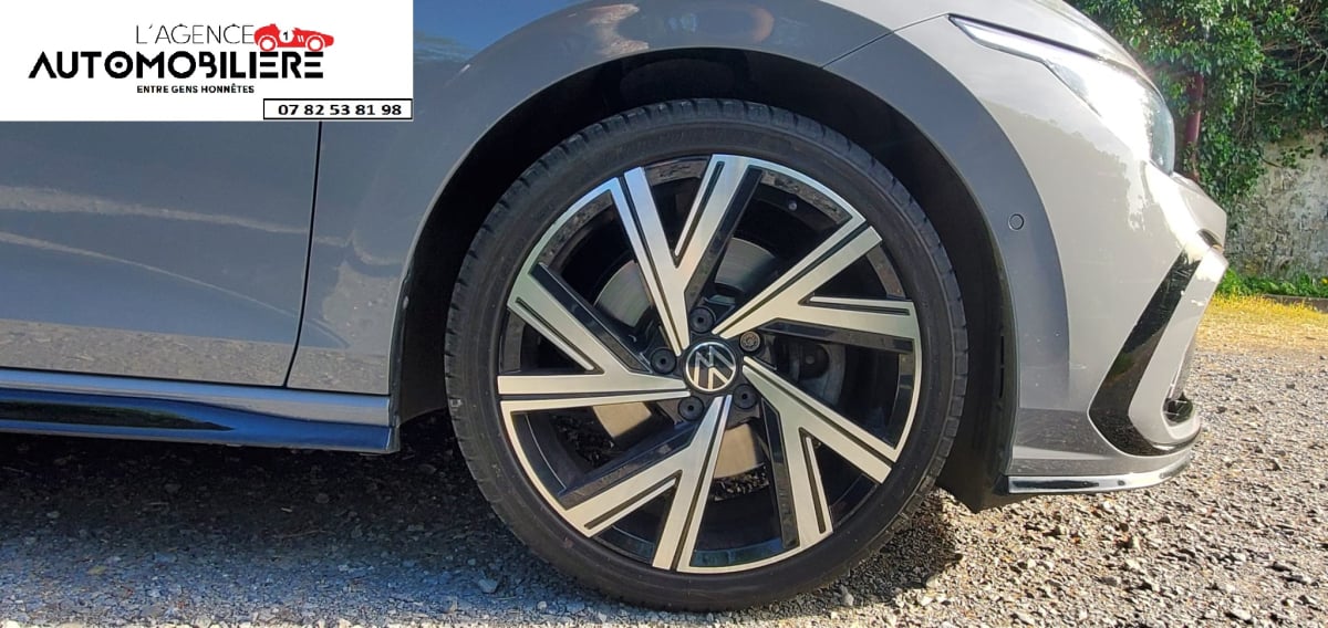 Volkswagen GOLF VIII 1.5 ETSI OPF 150 R-Line DSG7 — 19
