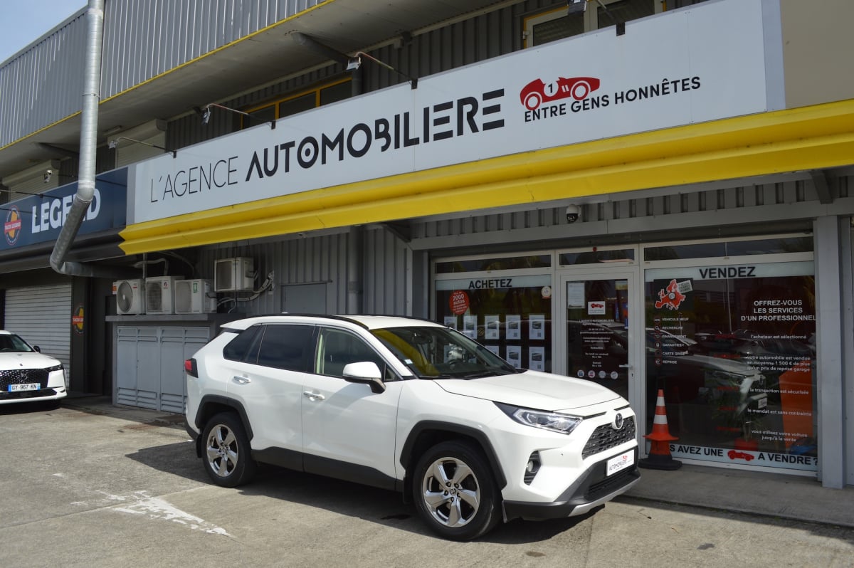 Toyota RAV4 2L 175ch Lounge 2WD — 1