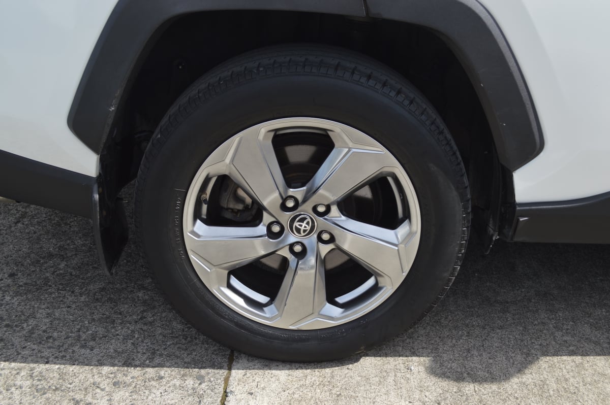 Toyota RAV4 2L 175ch Lounge 2WD — 14