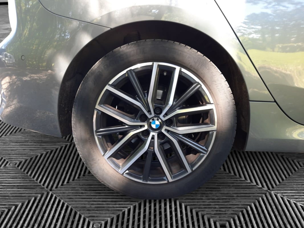 BMW Série 2 ActiveTourer 218i Active Tourer Pack M 1.5i 136Ch Boite Automatique/ Garantie 12 Mois — 37