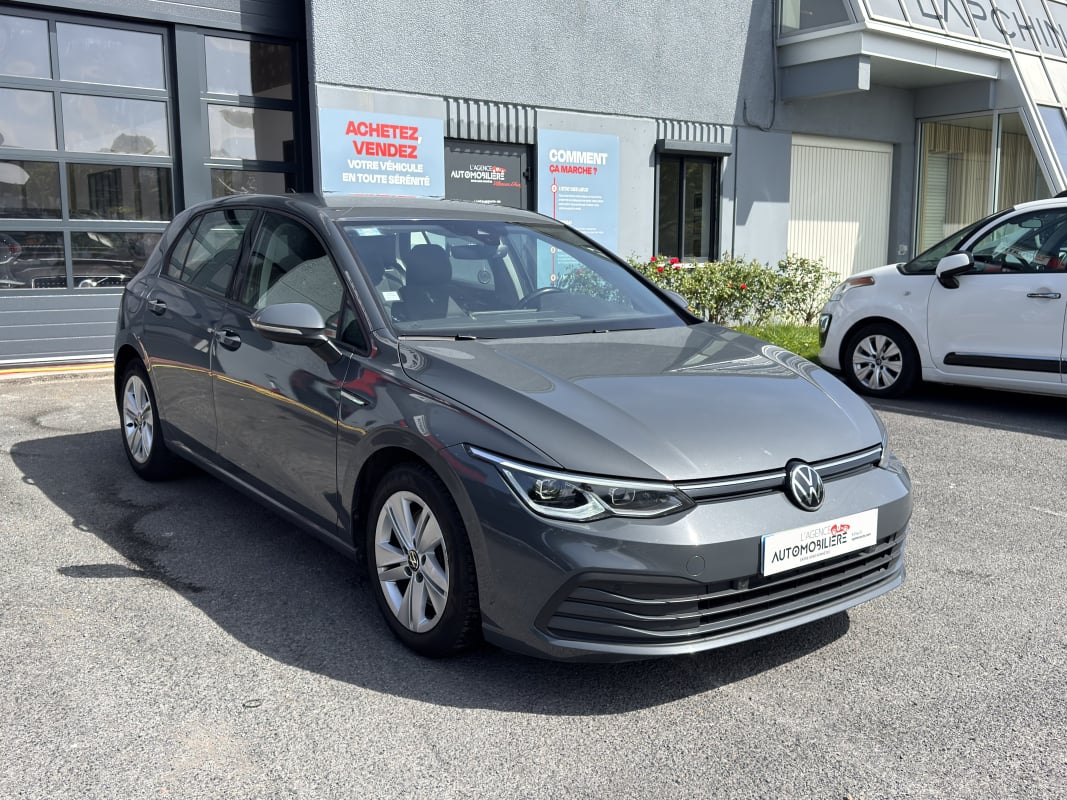 Volkswagen Golf VIII LIFE 1ST