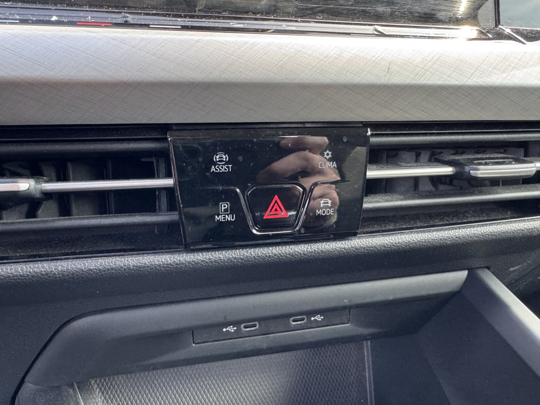 Volkswagen Golf VIII LIFE 1ST — 33