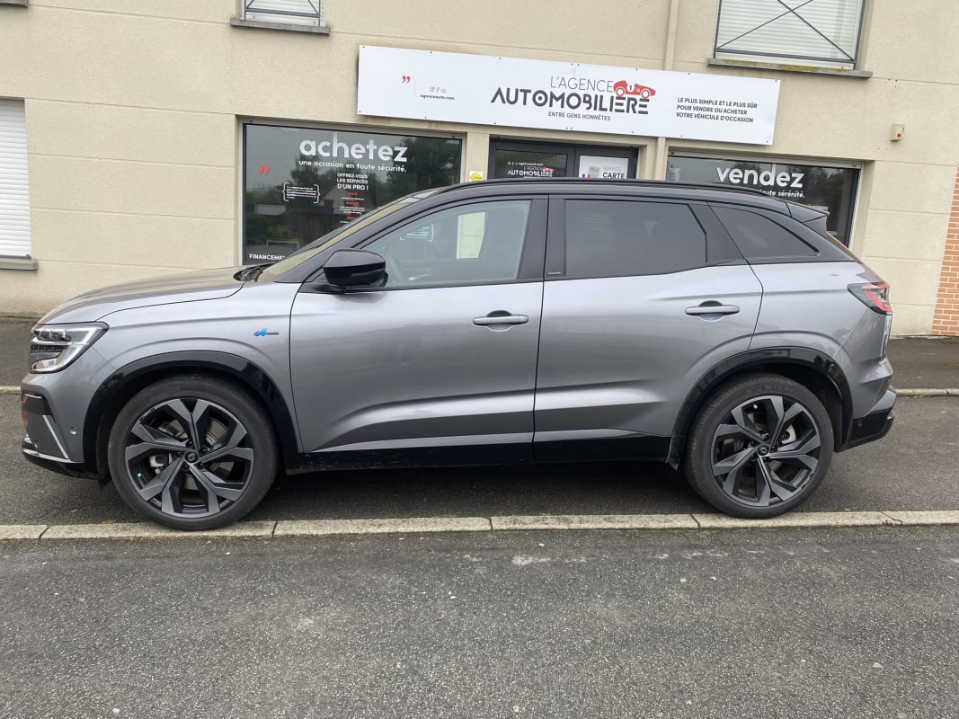 Renault Austral 1.2 FULL HYBRID E-TECH 200 ICONIC ESPRIT ALPINE — 2