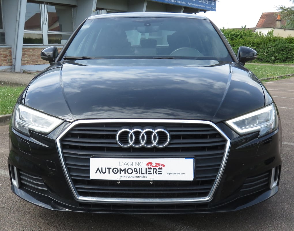 Audi A3 Sportback 35 TDI 150ch S line BVM6 / Entretien exclusif Audi / Faible kilométrage. — 2