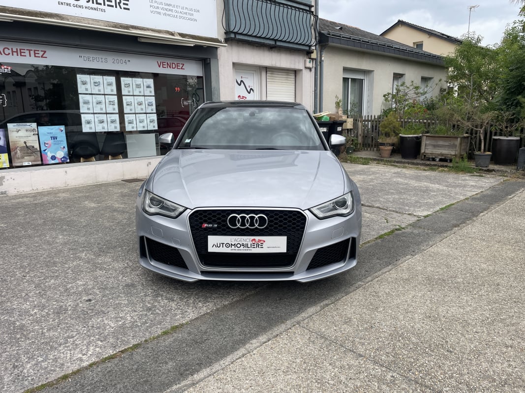 Audi RS3 2.5 TFSi Quattro S-Tronic 367 cv BVA - Toit ouvrant Suivi AUDI — 2
