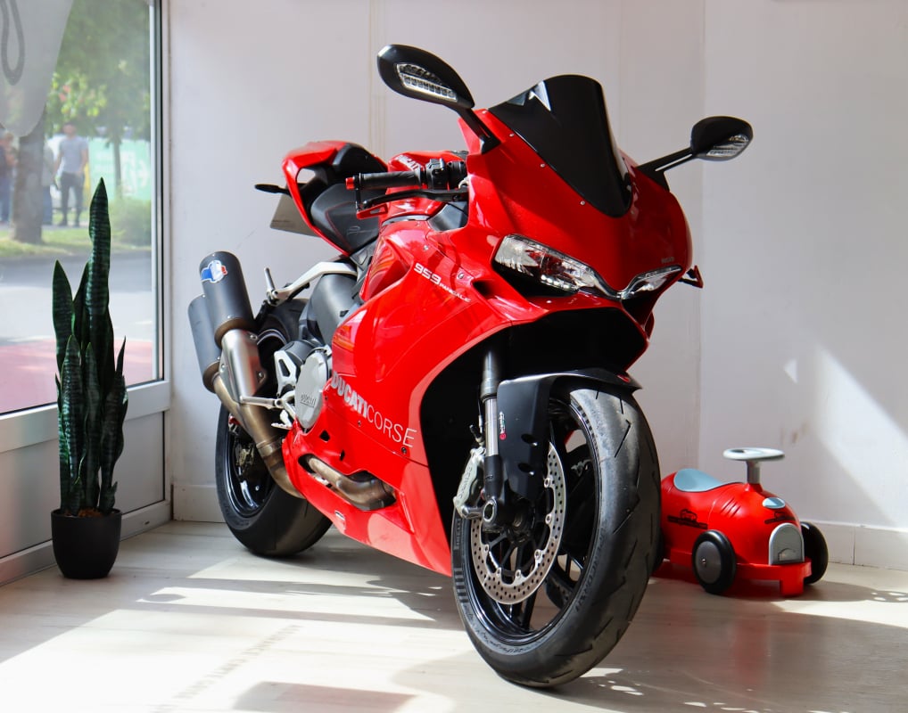 Ducati Panigale 959 — 1