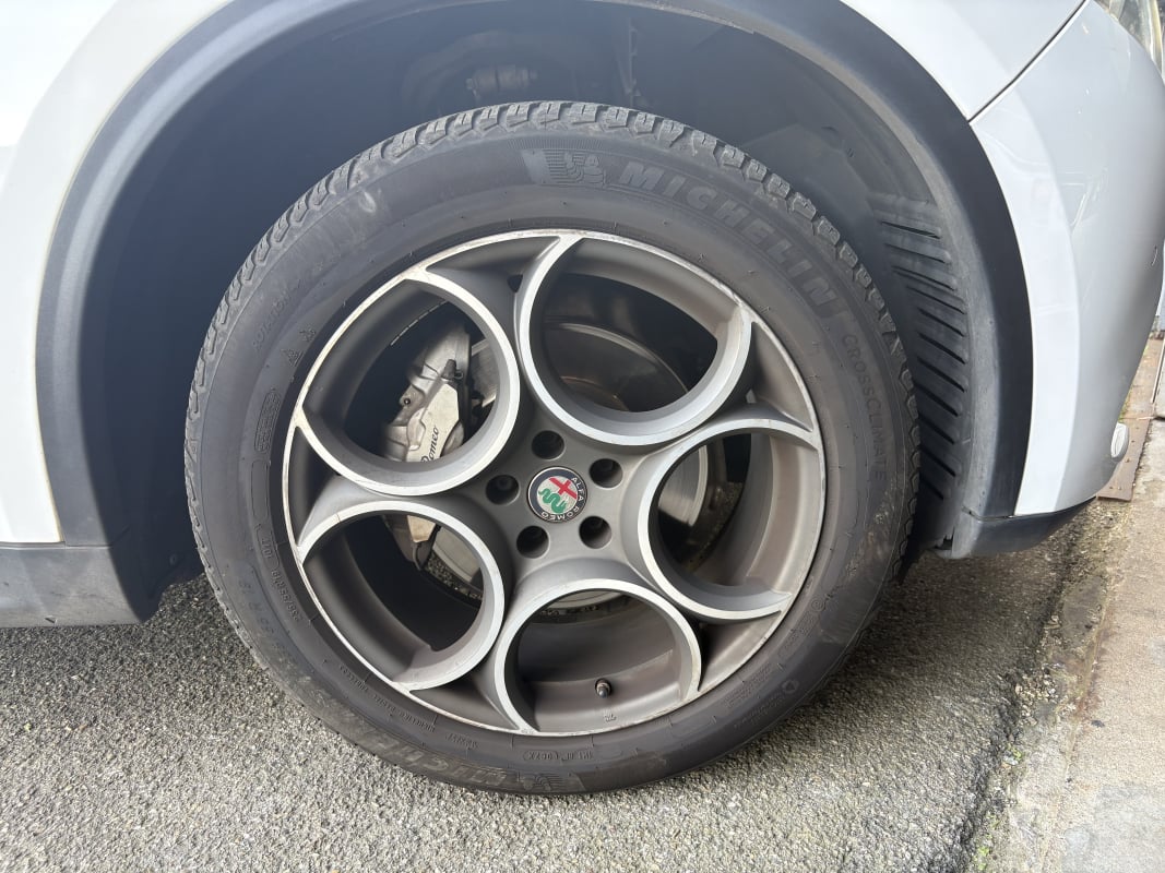 Alfa Romeo STELVIO 2.2 Diesel 210ch Lusso Q4 AT8 Toit ouvrant panoramique - GPS - Caméra - Hayon électrique — 31