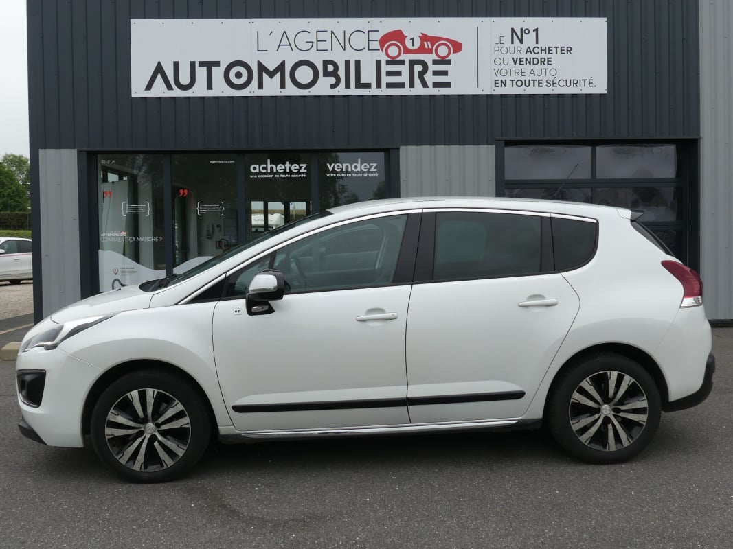 Peugeot 3008 HYbrid4 2.0 HDi 16V FAP 200 Hybrid4 BMP6 S&S 163 cv — 2