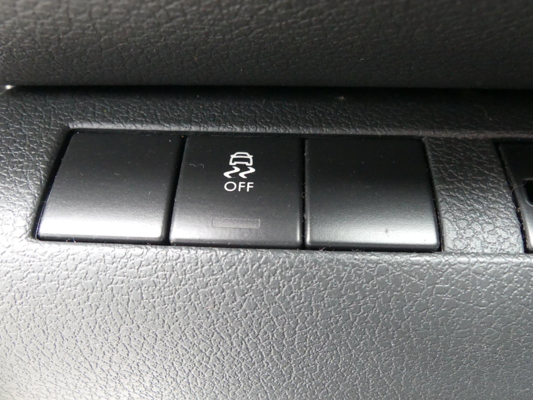 Peugeot 3008 HYbrid4 2.0 HDi 16V FAP 200 Hybrid4 BMP6 S&S 163 cv — 35