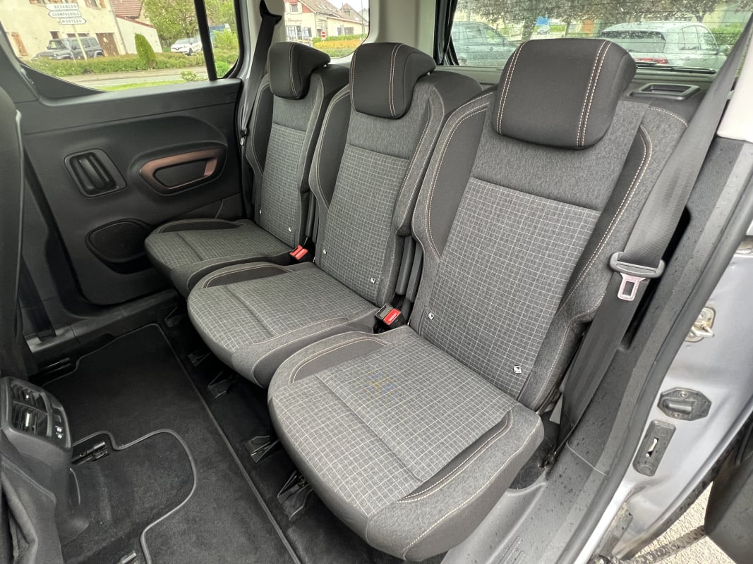 Peugeot RIFTER 1.5 bluehdi 130ch GT LINE BVM — 37