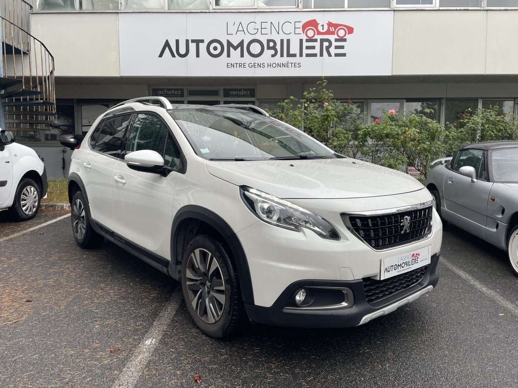Peugeot 2008 1.2 THP PURETECH 110 ALLURE - DISTRIBUTION FAITE — 1