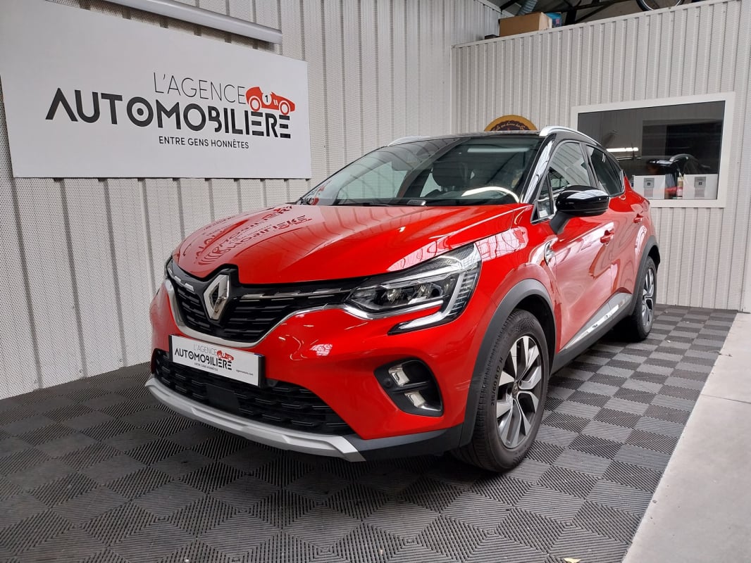 Renault Captur 1,3 TCE 130 INTENS EDC — 1