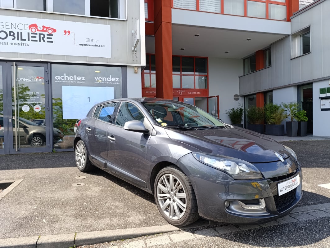 Renault Megane III 1.5 DCI 110 cv GT LINE — 1