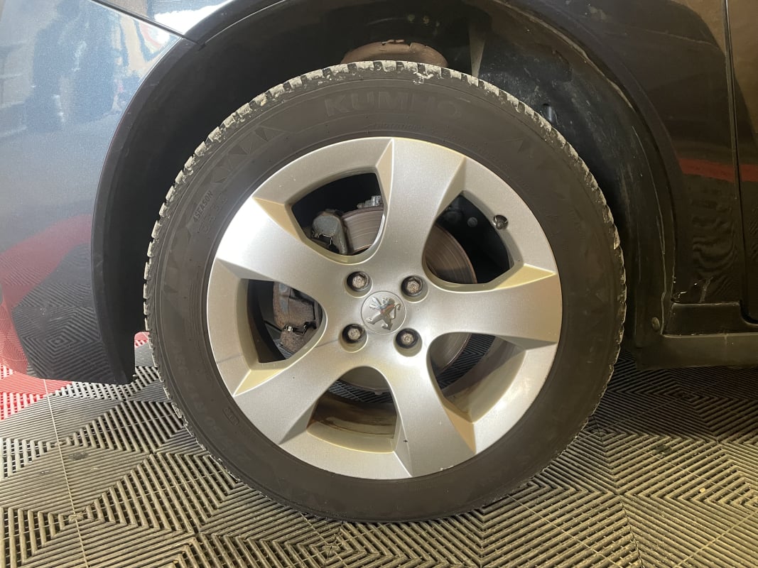 Peugeot 3008 1.6 HDi 112ch Active — 22