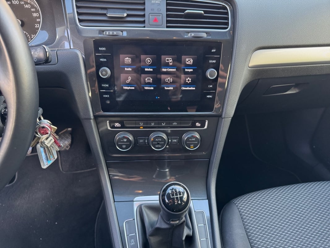 Volkswagen Golf 1.6 TDI 115ch BlueMotion Confortline — 17