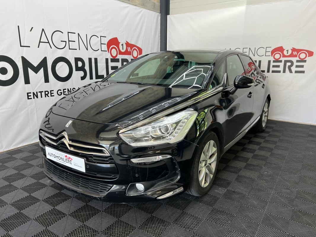 Citroen DS5 2.0 BLUE HDI So Chic — 1