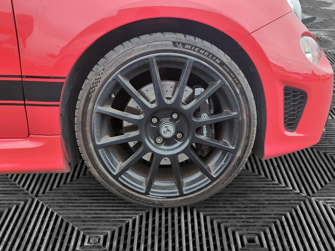 Abarth Abarth 500 (2e Generation) 595C Competizione BVA - 1.4 T-Jet 180ch — 32