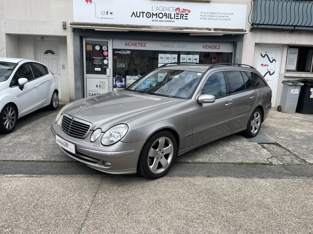 Mercedes-Benz Classe E Break 320 3.2 CDI 204 cv Boîte auto Avangarde - Attelage — 1