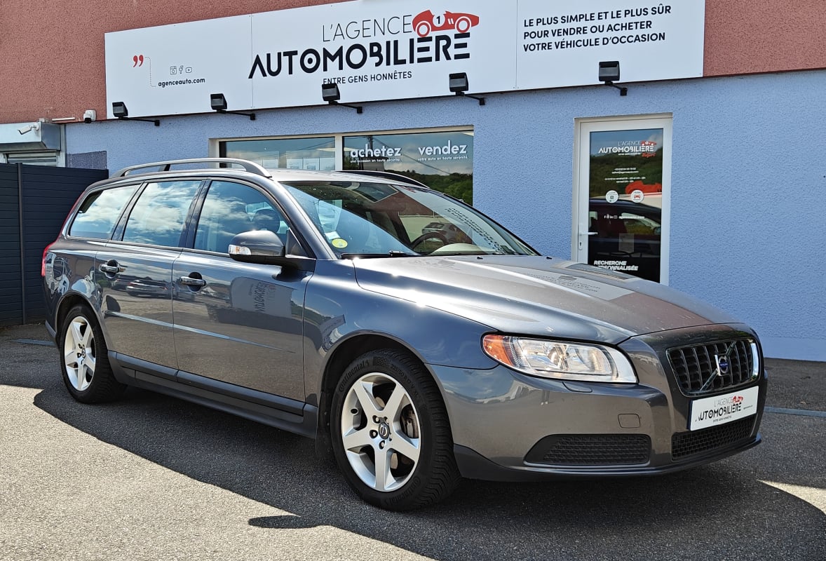 Volvo V70 2.5 FT ETHANOL 200ch Kinetic Geartronic — 1