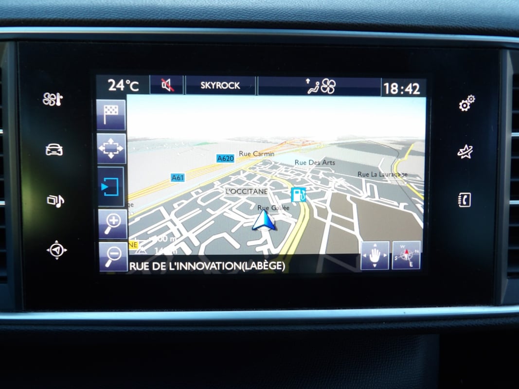 Peugeot 308 1.6 BLUEHDI 100CH STYLE — 17