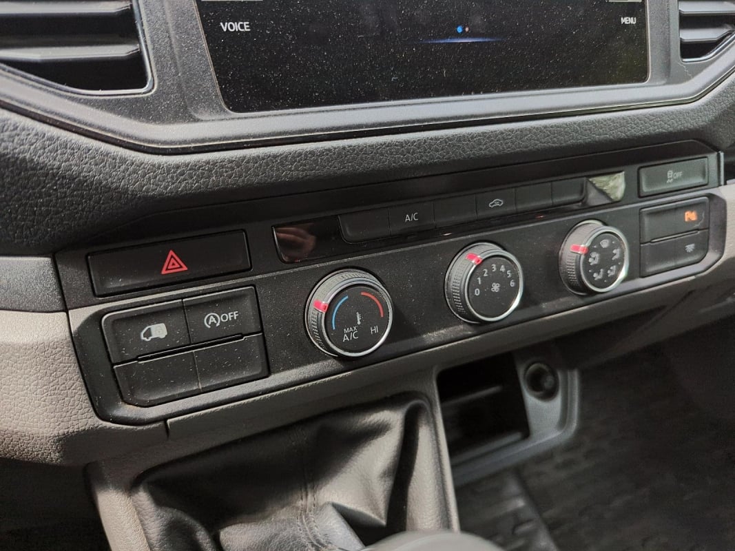 Volkswagen Crafter L3H3 2.0 TDI 140ch Business Line Plus - TVA récupérable — 26