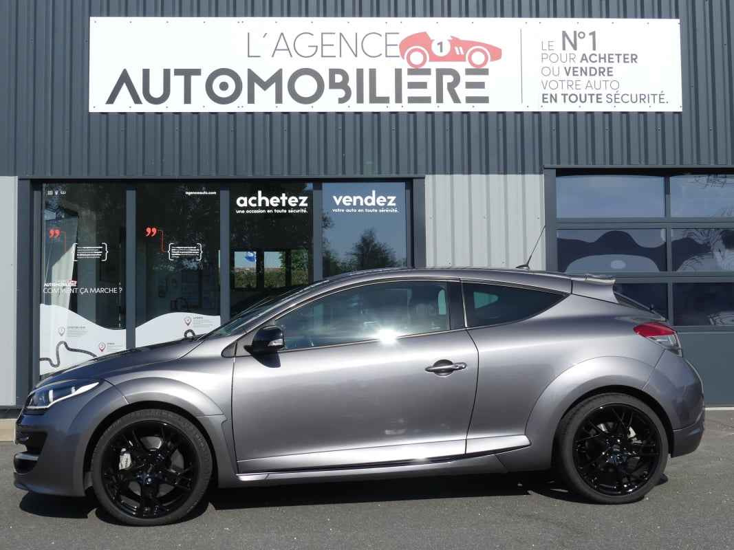 Renault Megane coupe Phase 3 Coupé RS 2.0 16V Turbo S&S 265 cv — 2