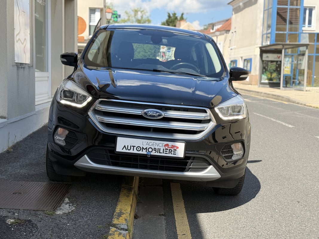 Ford Kuga FORD KUGA II (2) 1.5 TDCI 120 S&S 4X2 TITANIUM — 2