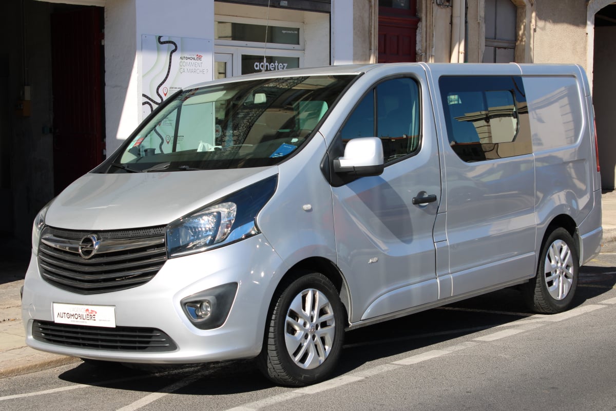 Opel Vivaro COMBI 1.6 CDTI 115 - L1H1 PACK PLUS CLIM ( Moteur à chaîne, Radar Arr, 5 places ... )